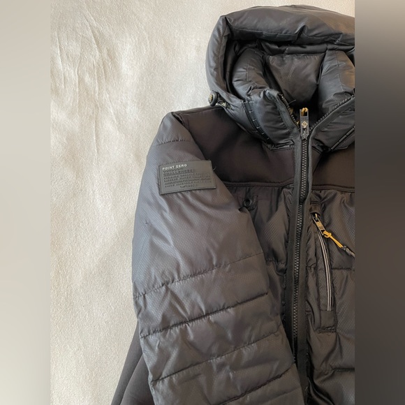 Unisex warm winter jacket sz S shows some signs of wear - see pictures. - Picture 8 of 8